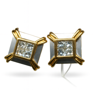 18 KT Gold Princess Cut Diamond Stud Earrings