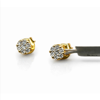 18 KT Gold Diamond Daily Wear Earrings