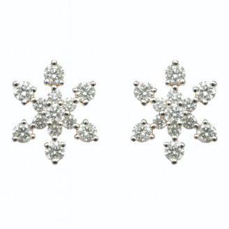 18 KT Gold Everyday Diamond Stud Earrings