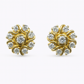 18 KT Gold Diamond Floral Stud Earrings