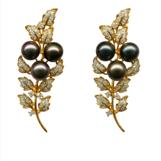 18 KT Gold Pearl Diamond Stud Earrings