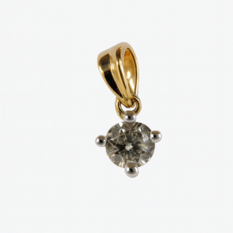 18 KT Gold Diamond Minimal Solitaire Pendant