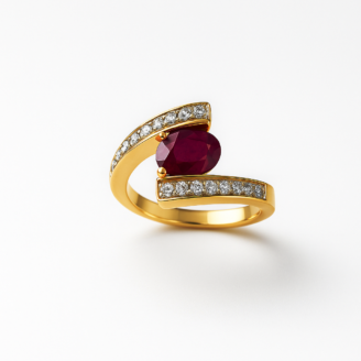 18 KT Gold Ruby Diamond Ring