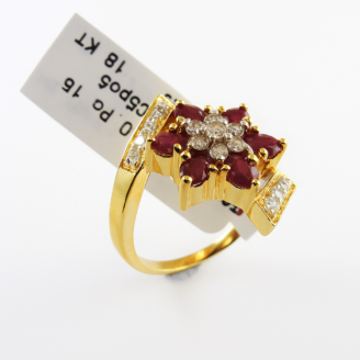 18 KT Gold Ruby Diamond Elegant Ring
