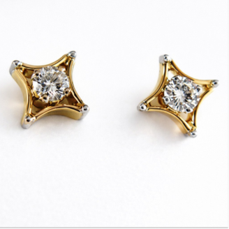 18 KT Yellow Gold Natural Diamond Solitaire Stud Earrings