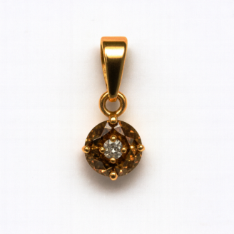 18 KT Gold Diamond Radiant Circle Pendant