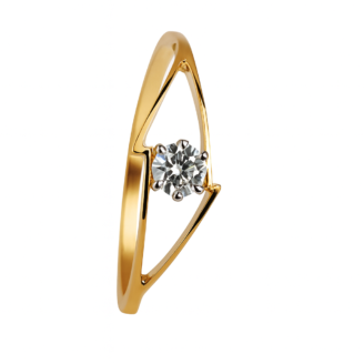 18 KT Gold Diamond Elegant  Solitaire Ring