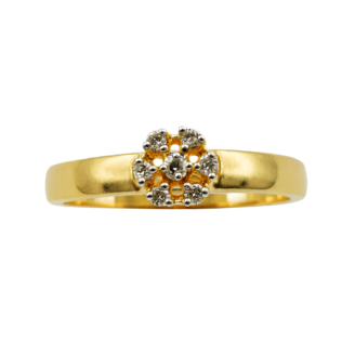 18 KT Gold Diamond Elegant Flower Ring