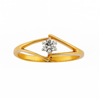 18 KT Gold Solitaire Engagement  Diamond Ring