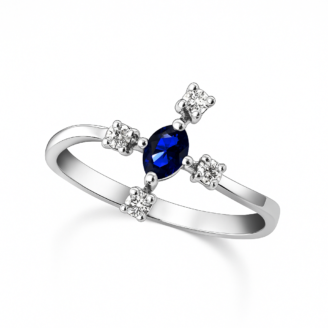 18 KT Gold Iolite Diamond Ring