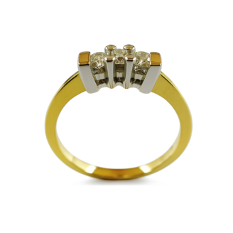 18 KT Gold Diamond Three Stone Ring