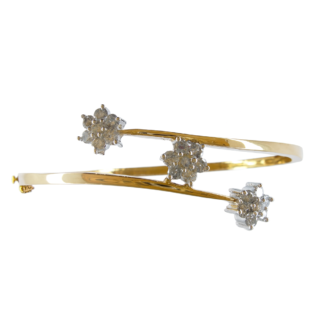 18 KT Gold Elegant Floral Diamond Bracelet
