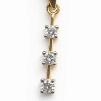 18 KT Gold Diamond Three Stone Pendant